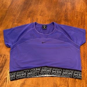 New without tag, NIKE XL crop top